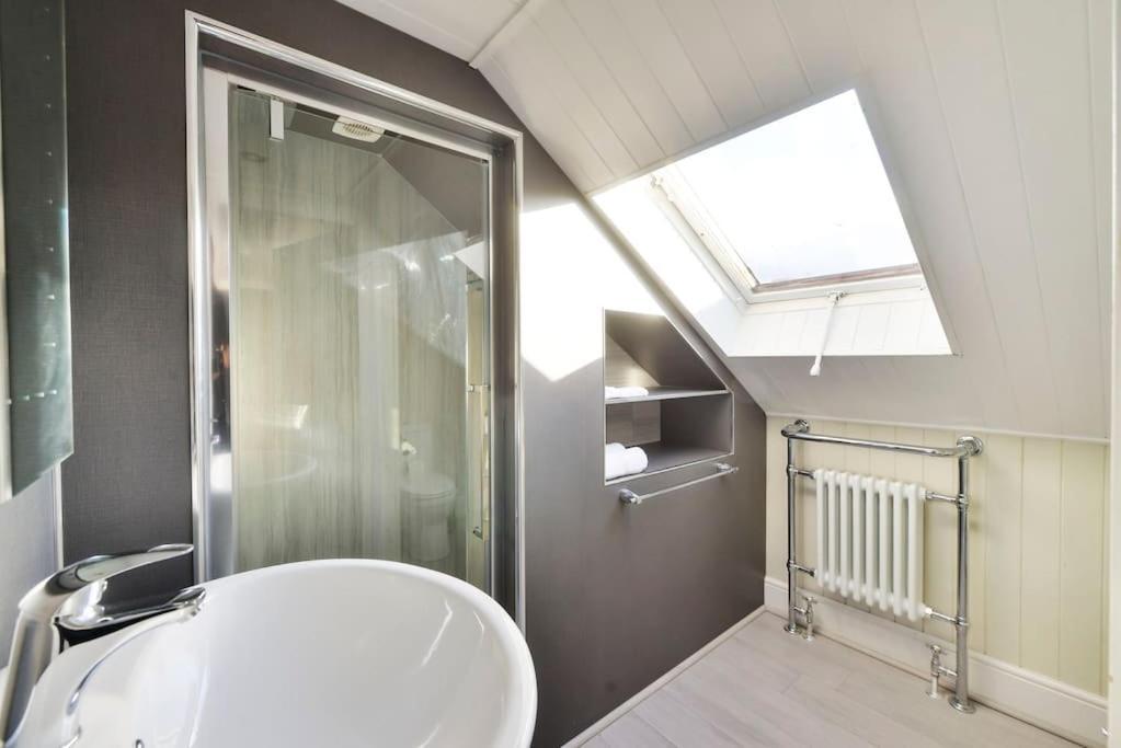 George IV Bridge - Superbly Located 3 Bedroom! Edinburgh Ngoại thất bức ảnh