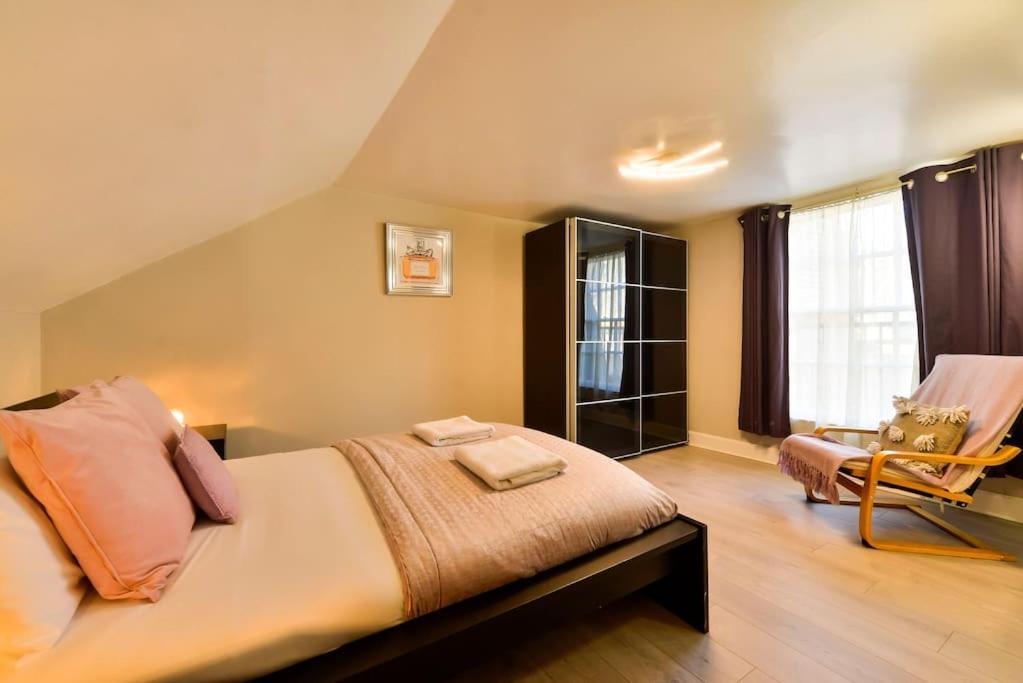 George IV Bridge - Superbly Located 3 Bedroom! Edinburgh Ngoại thất bức ảnh