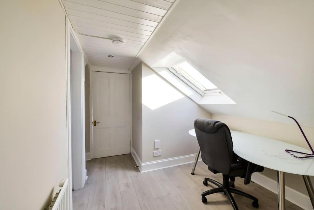 George IV Bridge - Superbly Located 3 Bedroom! Edinburgh Ngoại thất bức ảnh