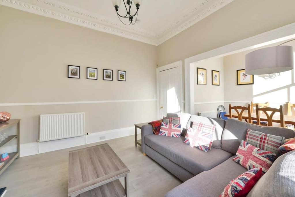 George IV Bridge - Superbly Located 3 Bedroom! Edinburgh Ngoại thất bức ảnh