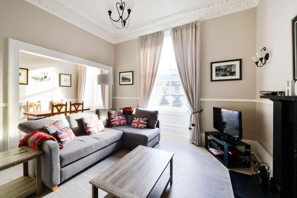 George IV Bridge - Superbly Located 3 Bedroom! Edinburgh Ngoại thất bức ảnh
